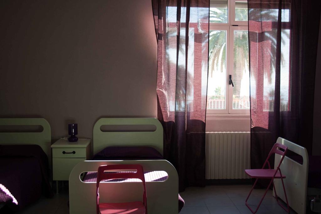 Casa Per Ferie Raggio Di Sole Bed and Breakfast Ceriale Værelse billede