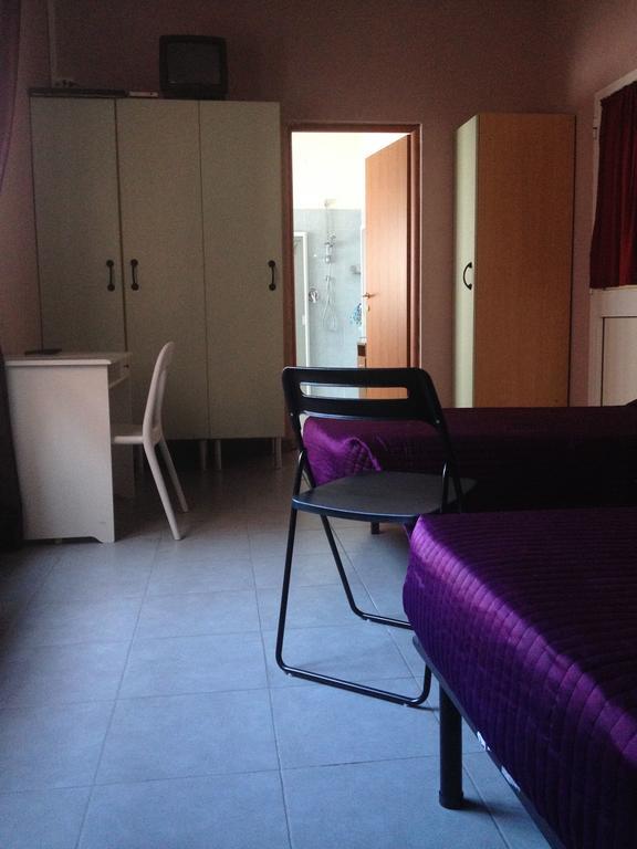 Casa Per Ferie Raggio Di Sole Bed and Breakfast Ceriale Eksteriør billede