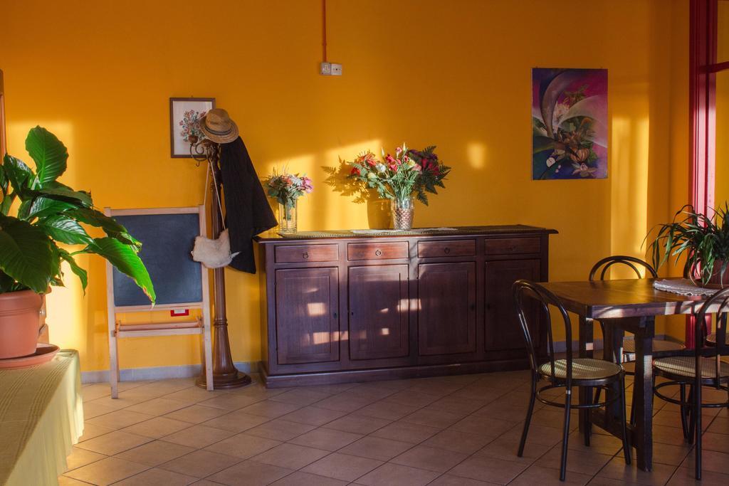 Casa Per Ferie Raggio Di Sole Bed and Breakfast Ceriale Eksteriør billede